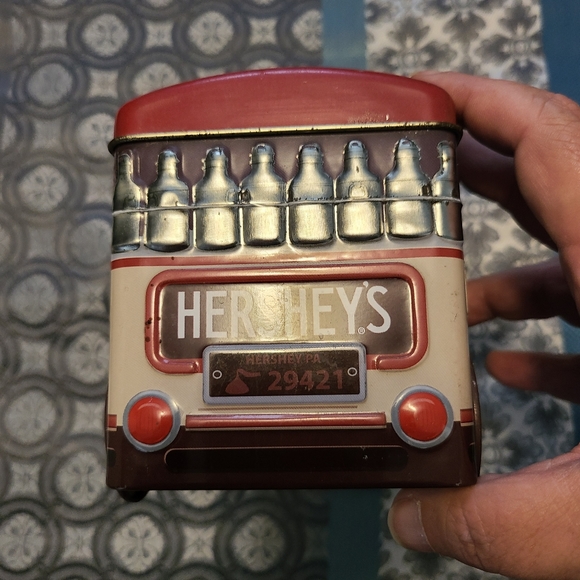 Vintage Hershey's Truck Tin - Picture 3 of 13
